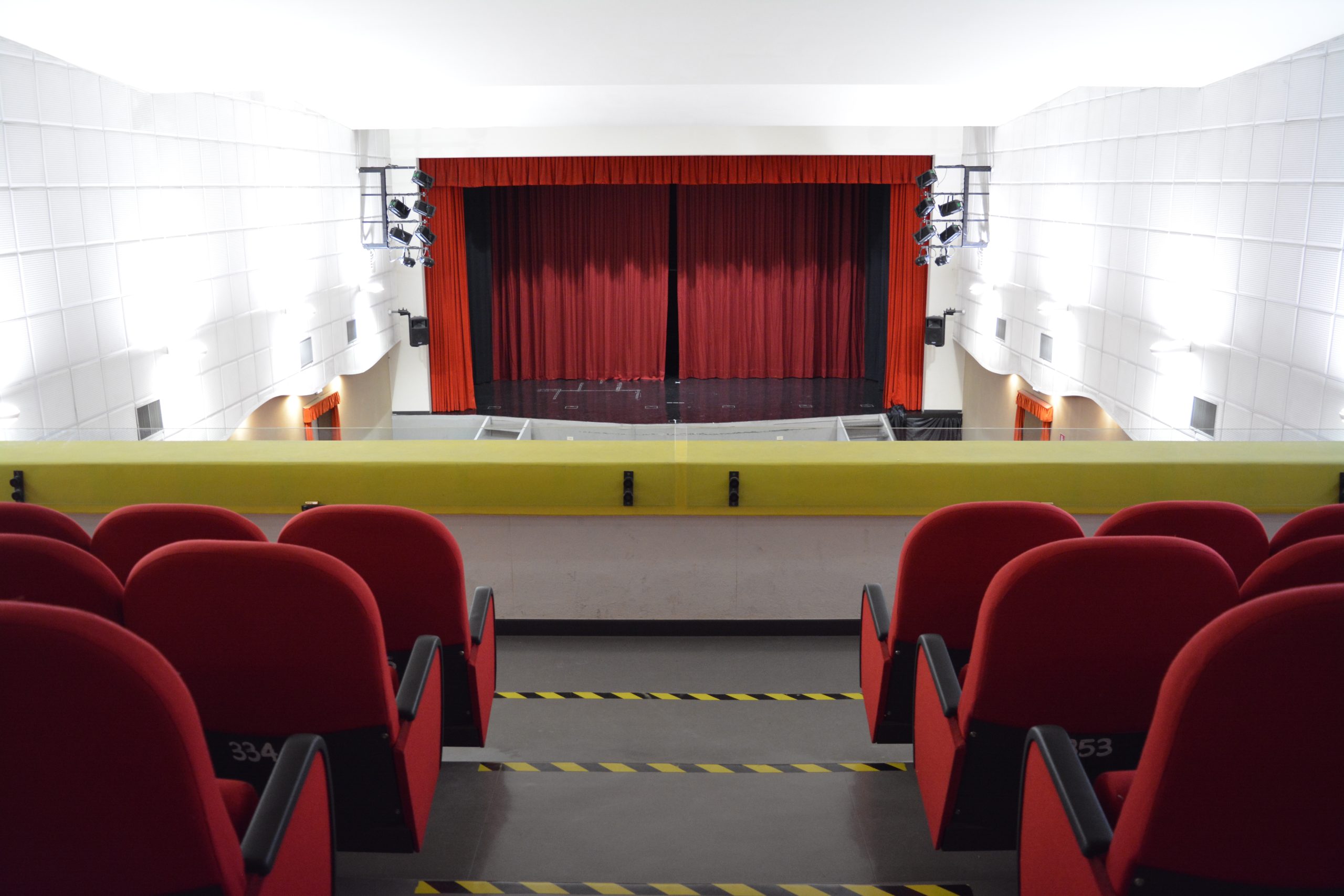 Interno del Teatro Smeraldo